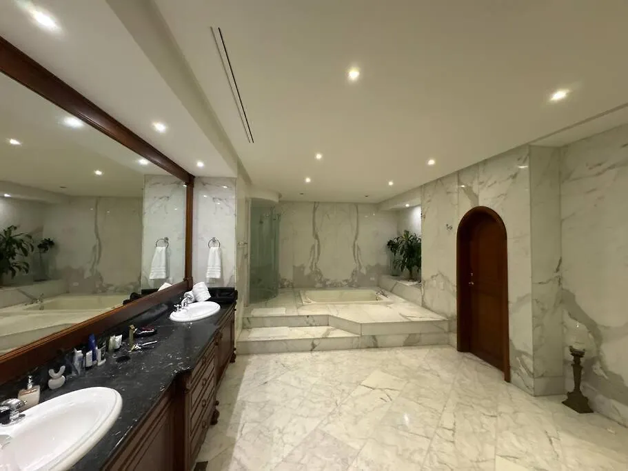 Luxurytravelhome Millionaires Medellin 0*,  Colombia