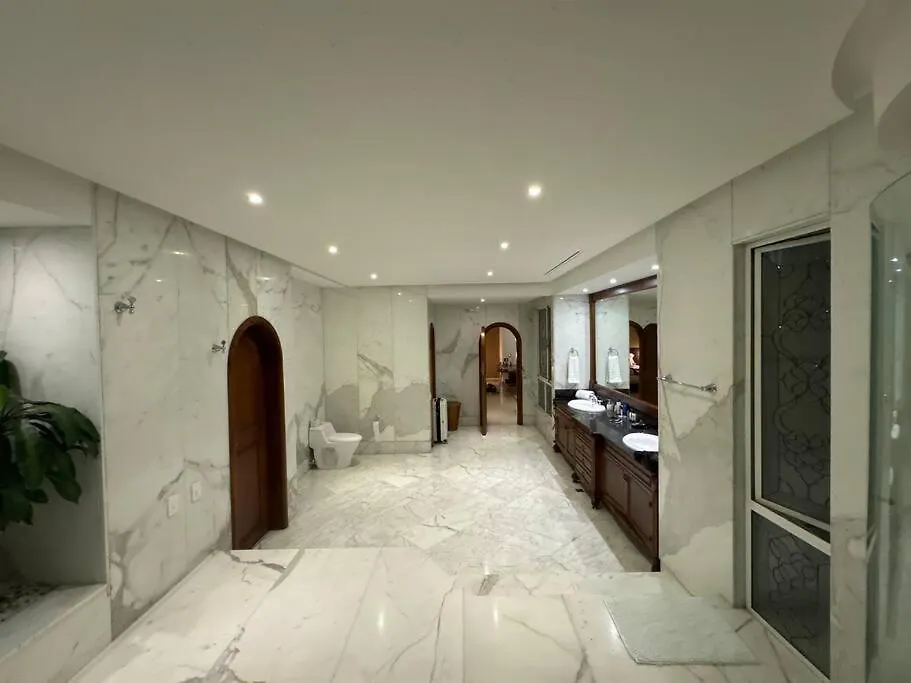 Luxurytravelhome Millionaires Medellin 0*,  Colombia
